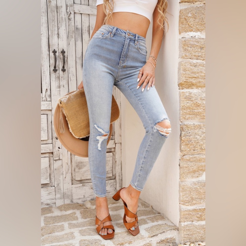 High Waist Ripped Skinny Jeans w 5 pockets